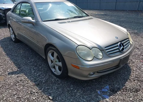 2005 Mercedes-Benz Clk 320 from USA, damaged, VIN WDBTJ65J55F152695